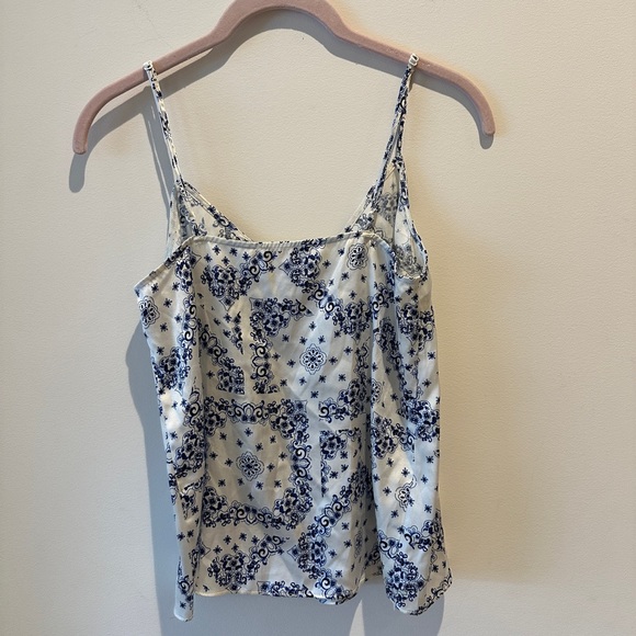 The Westside Silky Printed V-Neck Tank Top size x-small - Picture 2 of 5